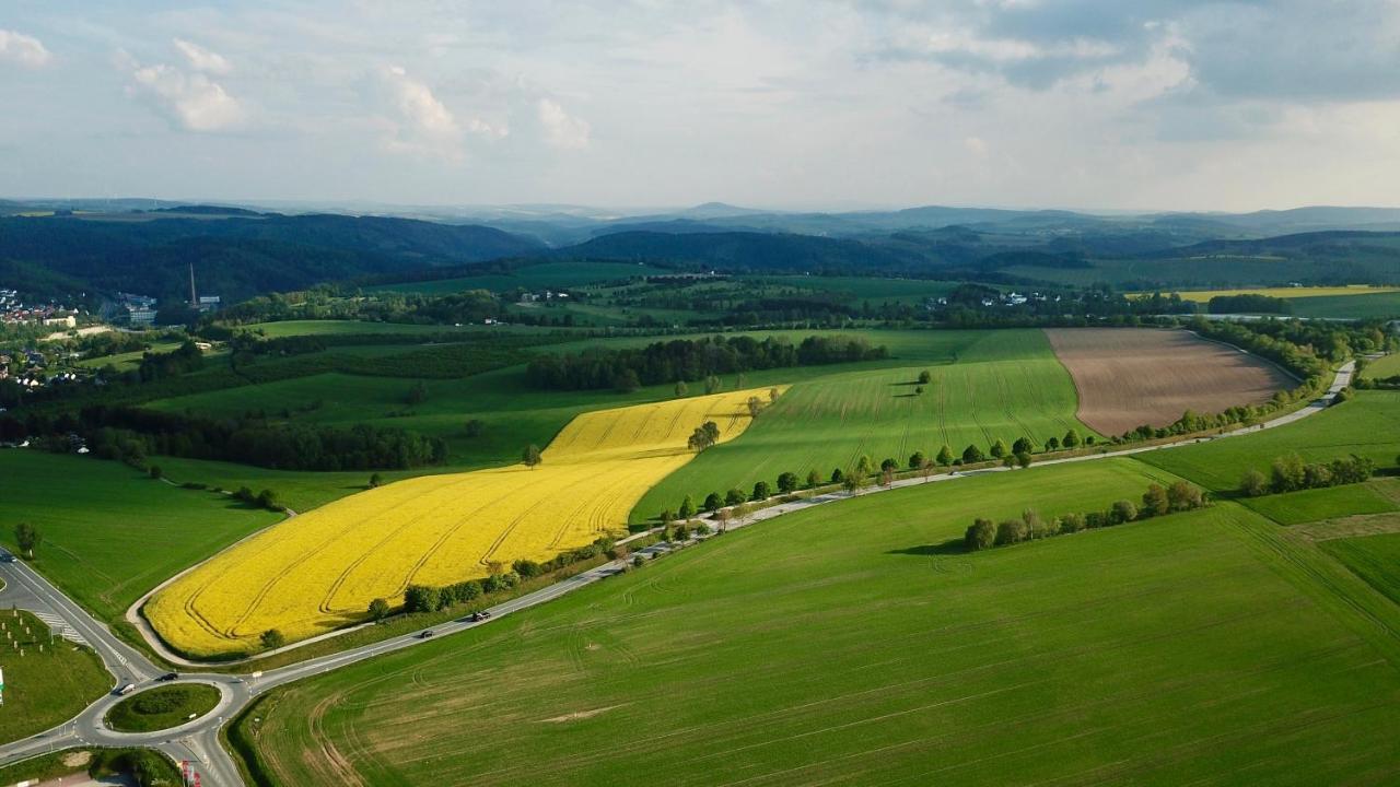 Ferienwohnungen Am Feldrain - Gornau Im Erzgebirge Zschopau المظهر الخارجي الصورة